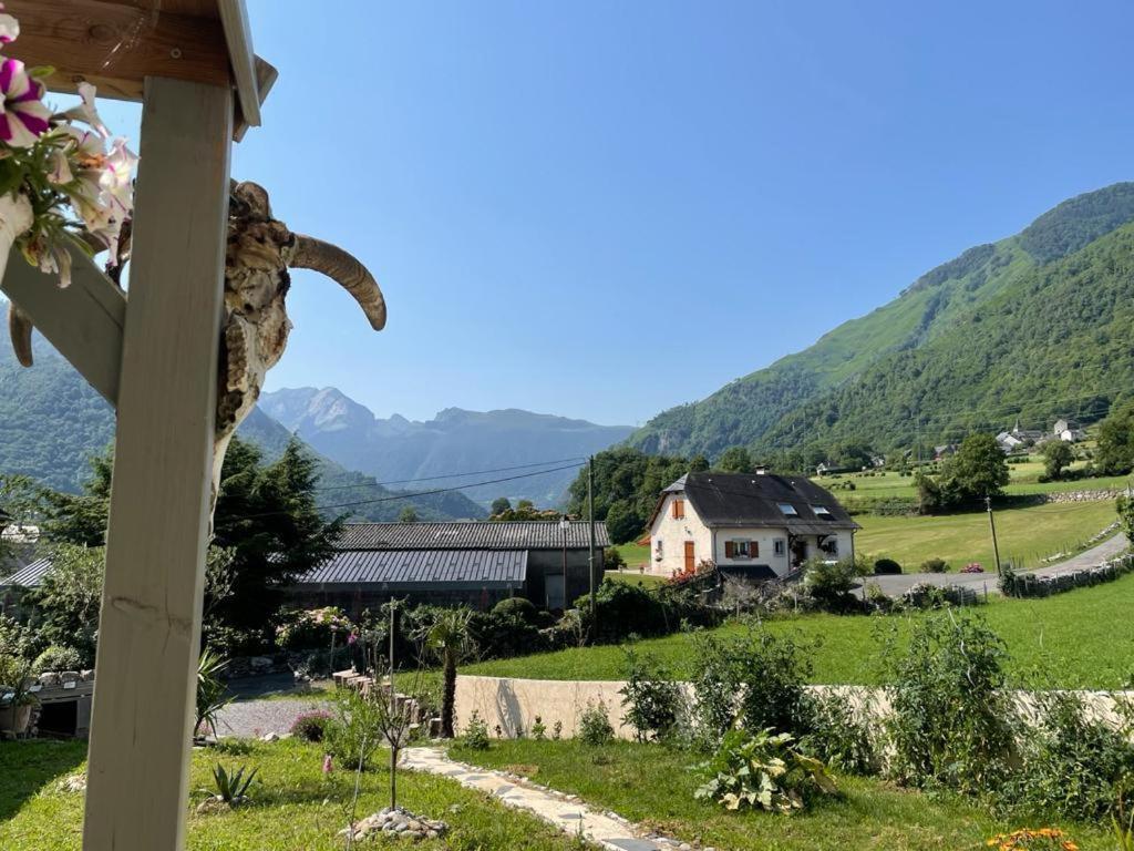 La Bergerie De Belesten Aste-Beon Bagian luar foto